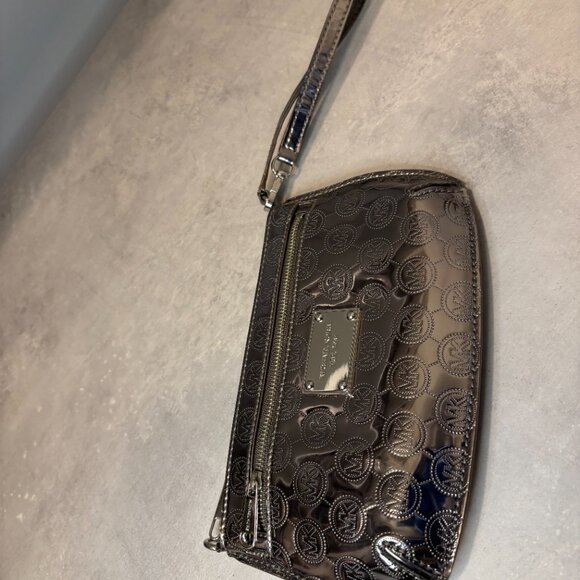 Michael Kors Metallic Silver Wristlet Clutch Purse - Picture 3 of 7